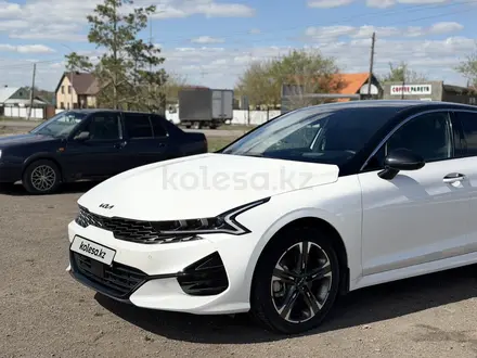 Kia K5 2023 года за 13 300 000 тг. в Караганда – фото 3