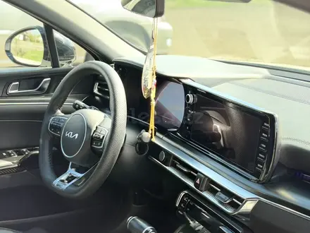 Kia K5 2023 года за 13 300 000 тг. в Караганда – фото 11