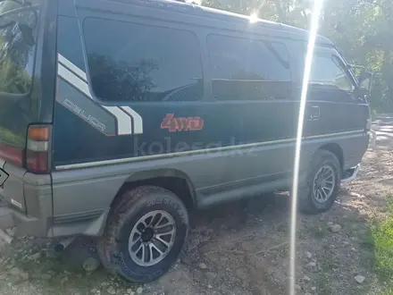 Mitsubishi Delica 1995 года за 1 400 000 тг. в Текели – фото 3