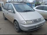 Volkswagen Sharan 1999 года за 1 300 000 тг. в Атырау