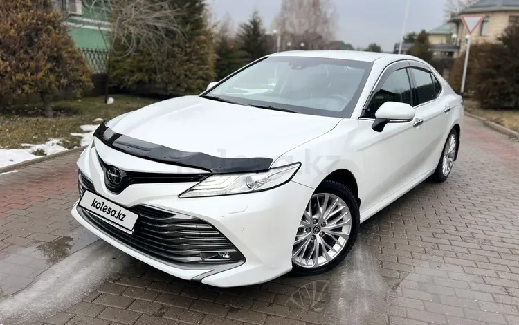 Toyota Camry 2020 года за 16 500 000 тг. в Шымкент