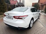 Toyota Camry 2020 года за 16 500 000 тг. в Шымкент – фото 5