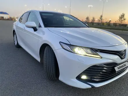 Toyota Camry 2020 года за 12 400 000 тг. в Кокшетау