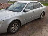 Hyundai Sonata 2006 годаfor3 200 000 тг. в Астана – фото 3