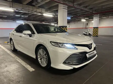 Toyota Camry 2019 годаүшін13 700 000 тг. в Алматы