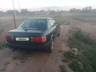 Audi 80