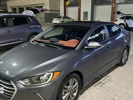 Hyundai Elantra 2017 года за 4 500 000 тг. в Актау – фото 2