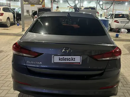 Hyundai Elantra 2017 года за 4 500 000 тг. в Актау – фото 5