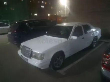 Mercedes-Benz E 230 1989 года за 1 500 000 тг. в Астана – фото 3