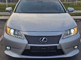 Lexus ES 300h 2014 года за 10 900 000 тг. в Шымкент