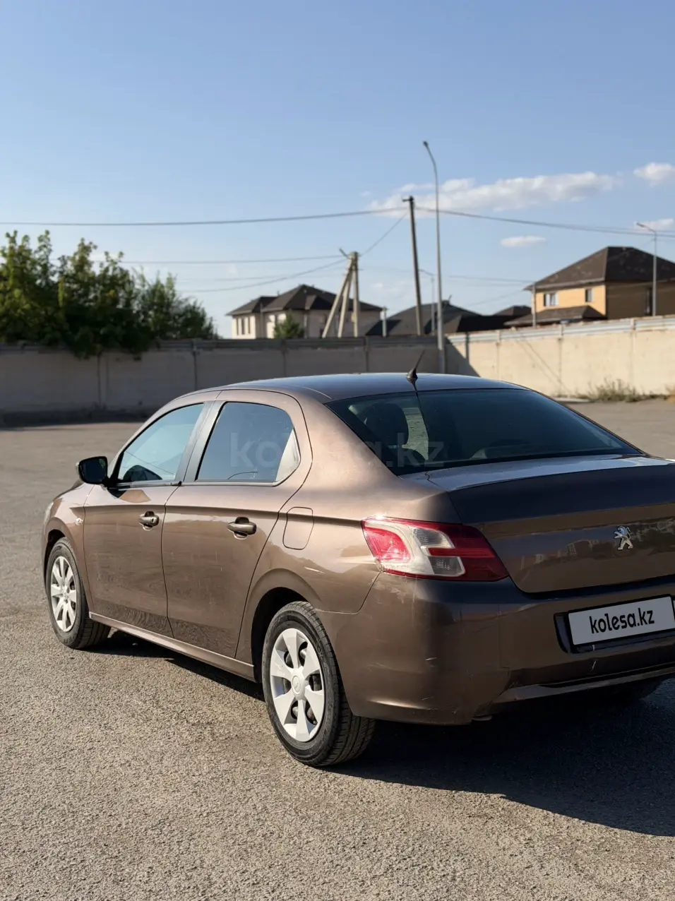 Peugeot 301, 2015