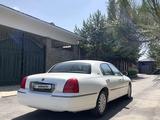 Lincoln Town Car 2004 года за 7 000 000 тг. в Алматы – фото 3