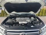 Toyota Land Cruiser 2017 года за 31 500 000 тг. в Алматы – фото 5