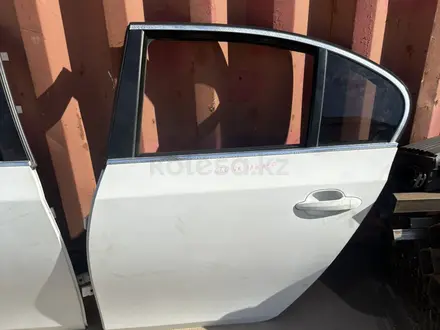Двери bmw 5 series e60 за 35 000 тг. в Караганда – фото 6