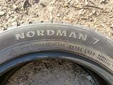 ОДНА шина 195/55 R16 - "Nokian Nordman 7" (Россия), зимняя. Бьёт по протектүшін5 000 тг. в Астана – фото 3