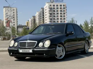 Mercedes-Benz E 500