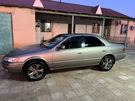 Toyota Camry 1998 года за 2 650 000 тг. в Актау – фото 11