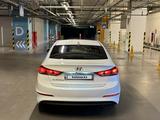 Hyundai Elantra 2018 года за 6 800 000 тг. в Алматы – фото 3