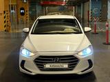 Hyundai Elantra 2018 года за 6 800 000 тг. в Алматы – фото 2