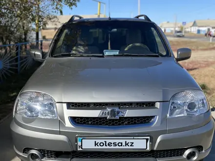 Chevrolet Niva 2015 года за 5 200 000 тг. в Уральск – фото 2