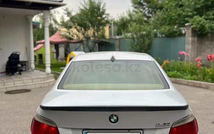 BMW 520 2004 года за 4 500 000 тг. в Алматы