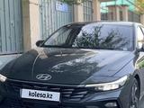 Hyundai Elantra 2024 годаfor9 000 000 тг. в Алматы – фото 3