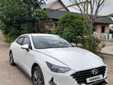 Hyundai Sonata 2022 года за 13 500 000 тг. в Алматы – фото 3