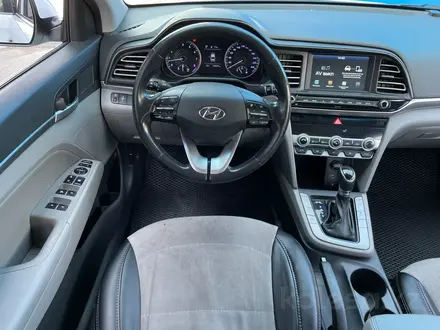 Hyundai Elantra 2020 года за 8 870 000 тг. в Алматы – фото 11