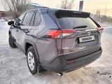 Toyota RAV4 2020 годаfor15 500 000 тг. в Актобе – фото 5