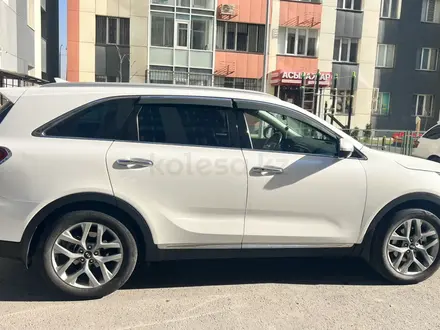 Kia Sorento 2020 года за 12 500 000 тг. в Алматы – фото 2