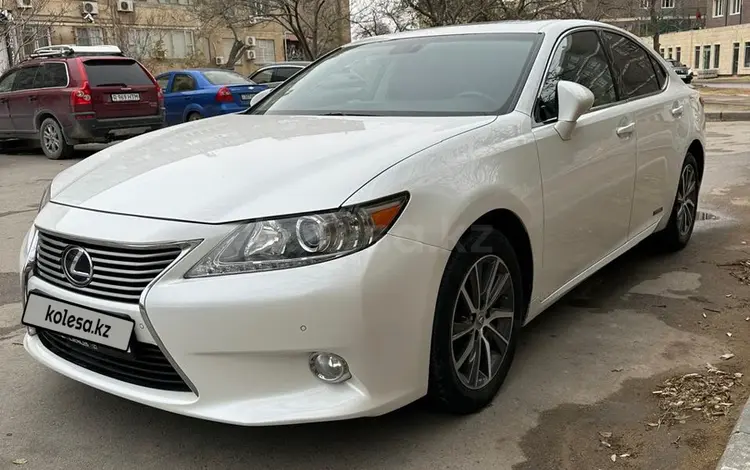 Lexus ES 300h 2013 года за 12 000 000 тг. в Актау