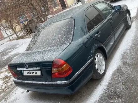 Mercedes-Benz C 200 1995 года за 1 530 000 тг. в Караганда – фото 5