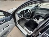 Hyundai Sonata 2005 года за 4 600 000 тг. в Уральск – фото 4