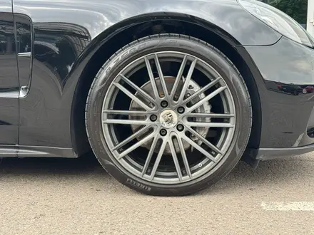 Porsche Panamera 2017 года за 40 000 000 тг. в Алматы – фото 14