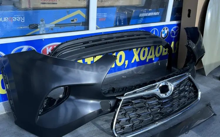 Бампер передний, решетка на Toyota Highlander 2019- за 115 000 тг. в Алматы