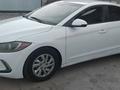Hyundai Elantra 2018 годаүшін3 900 000 тг. в Атырау – фото 2