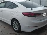 Hyundai Elantra 2018 года за 3 900 000 тг. в Атырау – фото 3