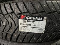 Шипованные шины 235 55 R19 Yokohama IG65. за 500 000 тг. в Караганда