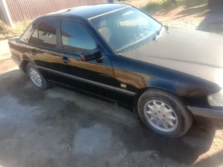 Mercedes-Benz C 200 1998 года за 1 850 000 тг. в Кокшетау – фото 3