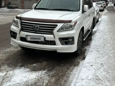 Lexus LX 570 2015 года за 31 500 000 тг. в Алматы – фото 2