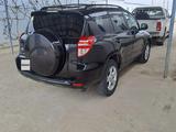 Toyota RAV4 2011 года за 8 000 000 тг. в Актау – фото 2