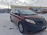 Toyota Sienna 2012 года за 5 950 000 тг. в Уральск – фото 2