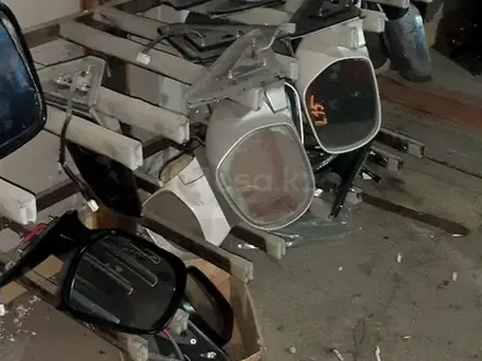 Зеркало LX570 за 10 000 тг. в Алматы