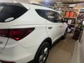 Hyundai Santa Fe 2017 года за 6 800 000 тг. в Актобе – фото 4
