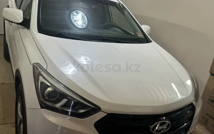 Hyundai Santa Fe 2017 года за 6 800 000 тг. в Актобе
