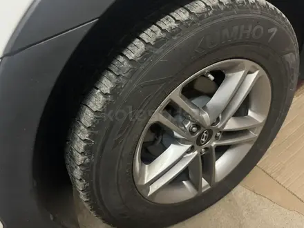 Hyundai Santa Fe 2017 года за 6 800 000 тг. в Актобе – фото 8