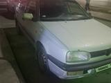 Volkswagen Golf 1994 годаүшін1 400 000 тг. в Астана – фото 2
