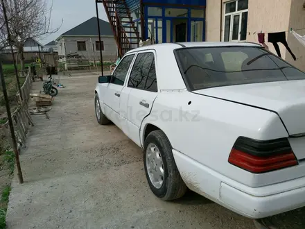 Mercedes-Benz E 260 1988 года за 1 150 000 тг. в Жетысай – фото 7