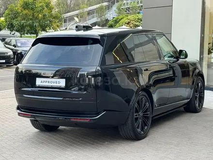 Land Rover Range Rover 2022 года за 64 900 000 тг. в Алматы – фото 6