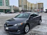 Toyota Camry 2014 года за 6 000 000 тг. в Актобе – фото 2